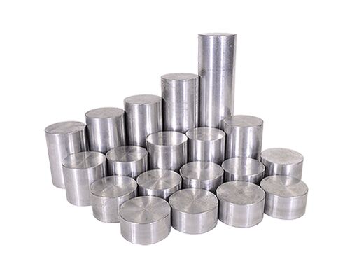 Satz von 19 Flachboden-Lochblöcken mit Abstand (MTD) und Signalamplitude