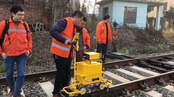 TFT-Farbbildschirm Leichttrolley für digitale Ultraschall-Schienenfehlerdetektoren im Bahnsystem