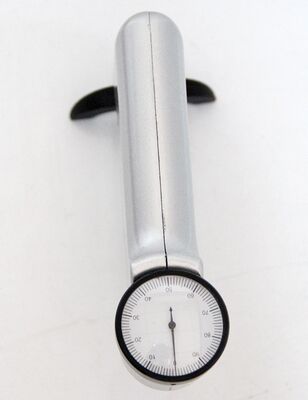 Zur Prüfung der Härte von Aluminium und Aluminiumlegierungen mit dem Barcol Impressor Härteprüfer