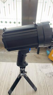 Mit LED-UV-Lampe für das Ladestyling