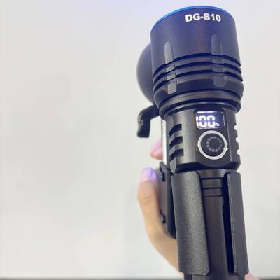 DG-B10 Einhandbetrieb UV-Licht-Spray-Dosenhalter 57.4mW/cm2 365nm NDT Fluoreszenztest-Behälter Anpassung UV-Flamme