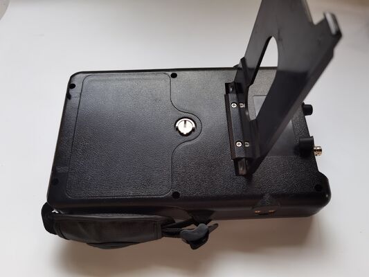 HUATEC FD560 tragbarer digitaler Ultraschallfehlerdetektor mit 120 dB Empfindlichkeit und IP65-Schutz für NDT-Prüfungen