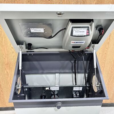 HUATEC-8DJ Geomembran-Leckage Detektor mit hoher Spannung 0,6 ~ 31,5 KV Geotextil-Pinhole Crack Leakage Testinstrument