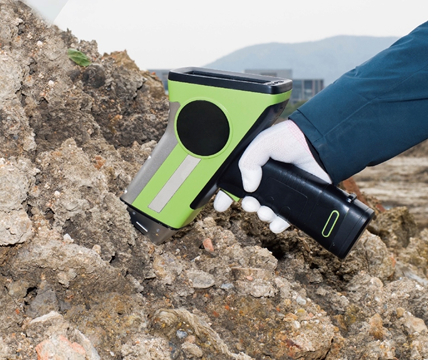 HXRF-800 Handheld XRF Boden Schwermetall Detektor mit Analysebereich von Mg bis U, Leichtgewicht 1,5 kg und Betriebstemperatur von -10°C~50°C